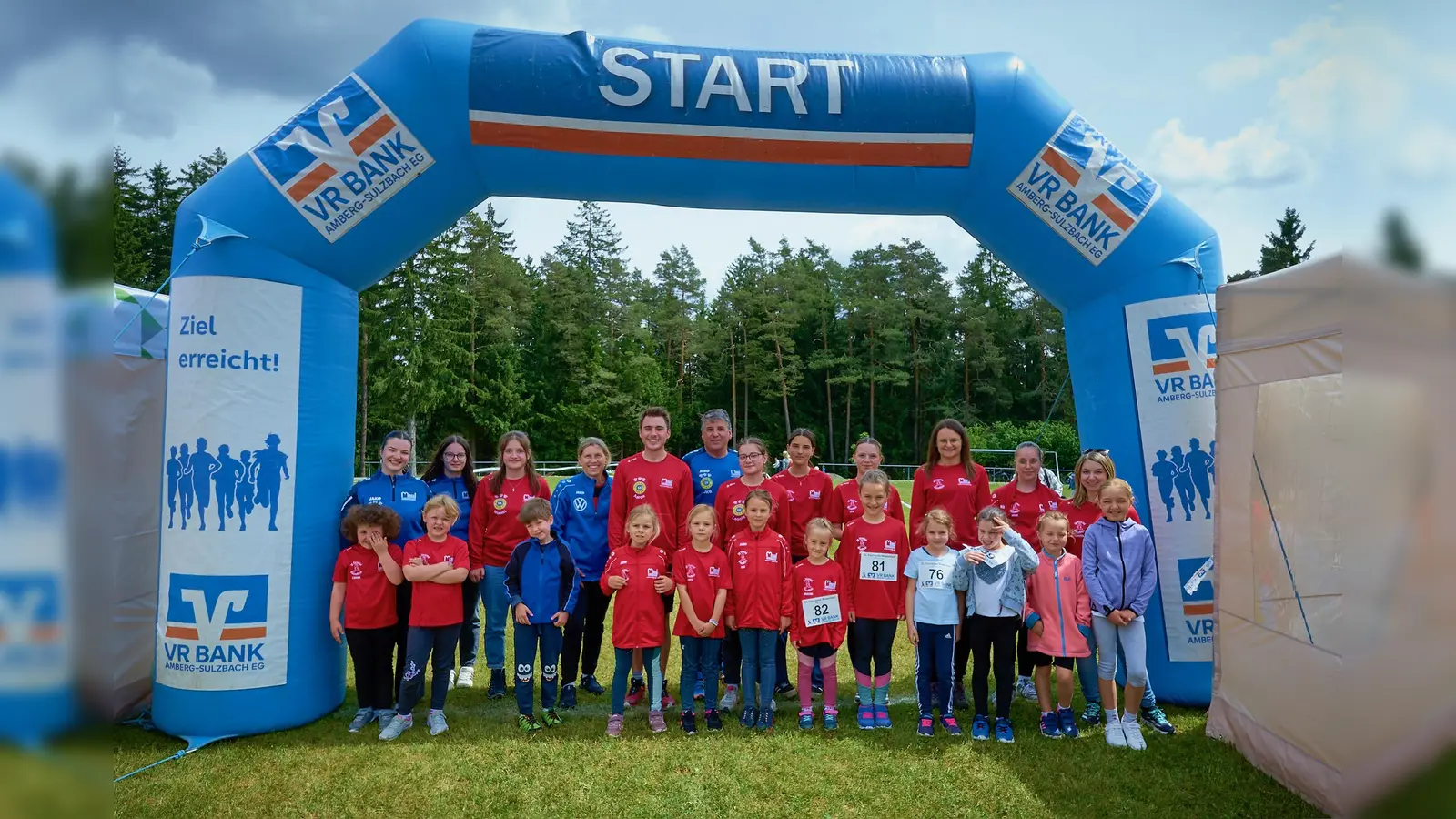 SKF-Wiesenflitzer bei Wiesenlauf 2025 am Silberberg in Fürnried  (Bild: Peter Härlein)