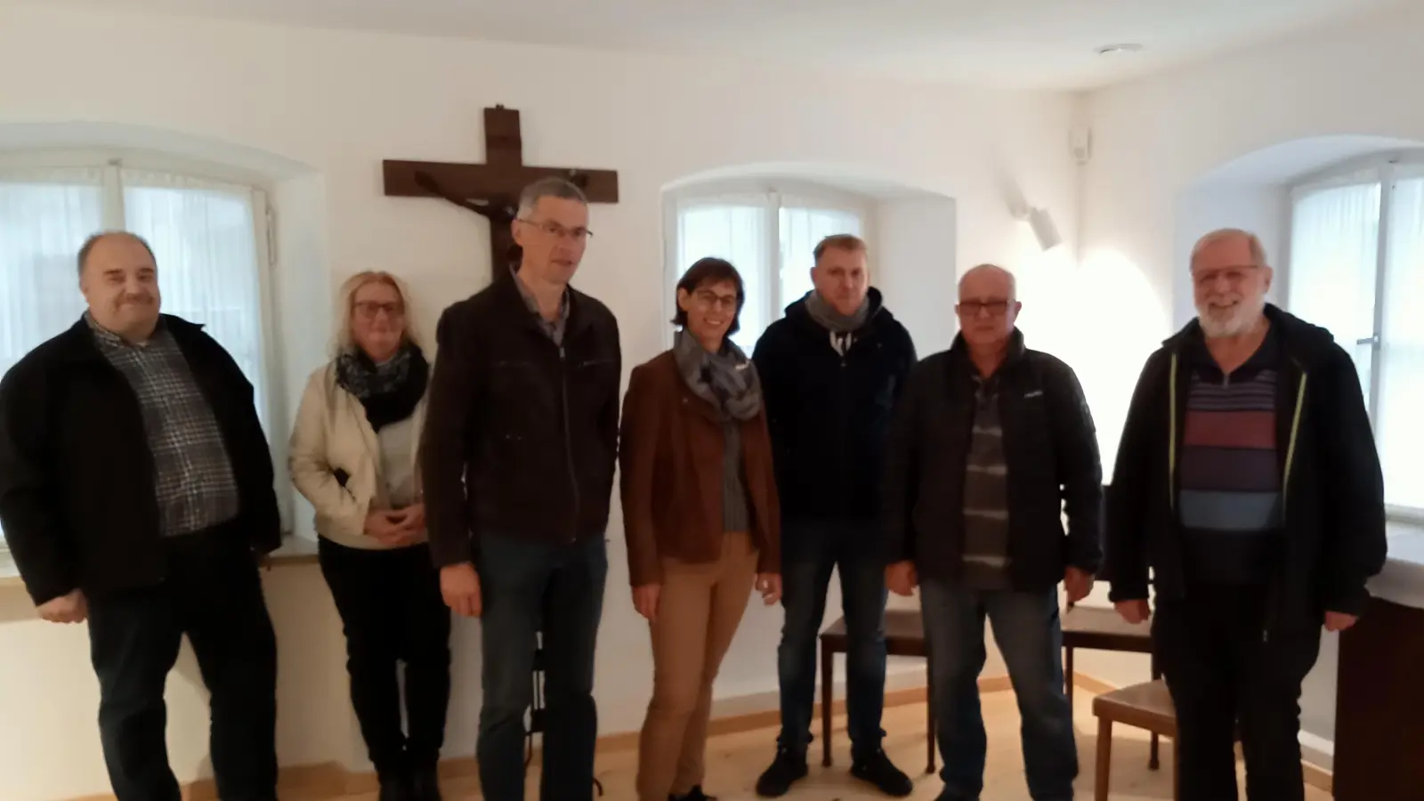 Auf dem Bild die Abordnung der Freien Wähler v.l. mit zweitem Bürgermeister Stefan Siller und v.r. Pater Benedikt Leitmayr (Bild: Max Bindl)