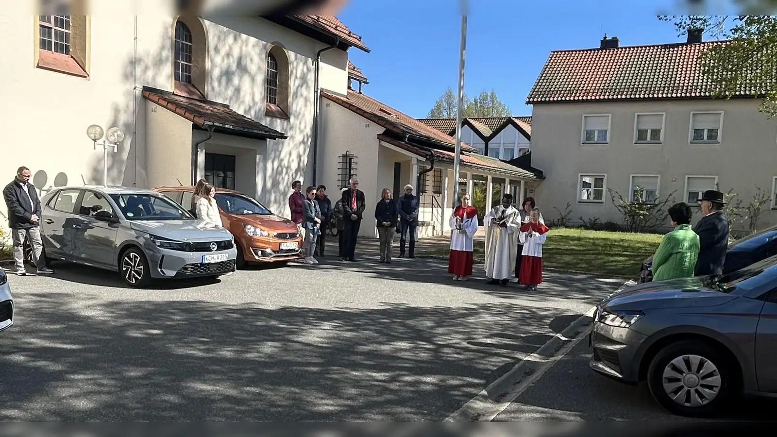 Fahrzeugsegnung zum 1. Mai (Bild: Roman Melzner)