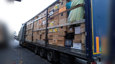 Hans Karl von der Aktion „Für das Leben und die Hoffnung“ sammelt wieder Altkleider für einen guten Zweck und bittet bereits jetzt Sachspenden zurück zu legen. (Bild: Petra Lettner)