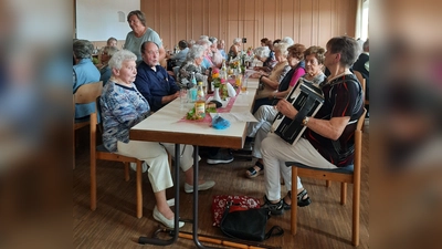 Beste Stimmung herrschte beim Seniorennachmittag in Pressath  (Bild: Martina Mielke)