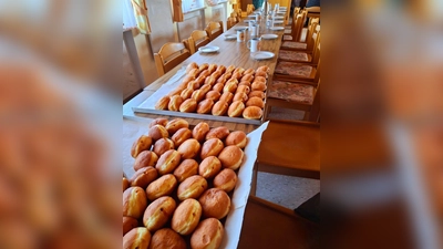 Gemeinsames Essen &amp; Kaffeetrinken im Florianstüberl. (Bild: Pia Schecklmann)