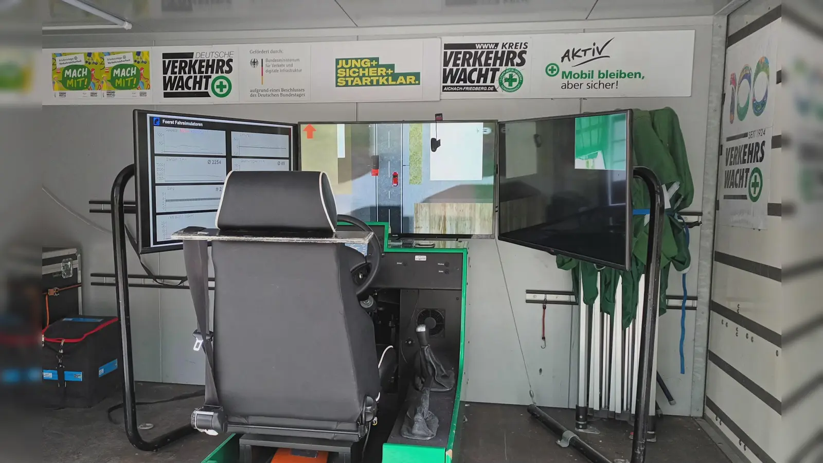 Der Fahrsimulator: Testen sie ihr Können! (Bild: Reinhold Ziermeier)