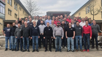 Ausbildungsverantwortliche und Lehrkräfte beim gemeinsamen Treffen am BSZ Amberg. (Bild: Claudia Wittmann)