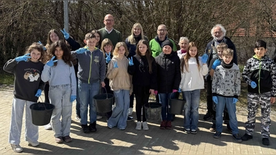 Ramadama-Aktion in Ebnath. (Bild: Erni Bühl)