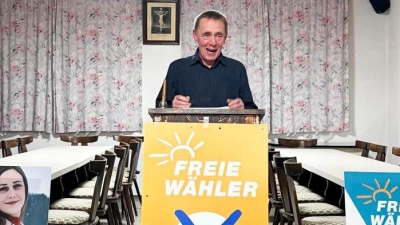 Friedrich Janner, FWG Vorsitzender erläuterte die Ziele der Freien Wähler für die nächste Wahlperiode.  (Bild: Anita Günther)