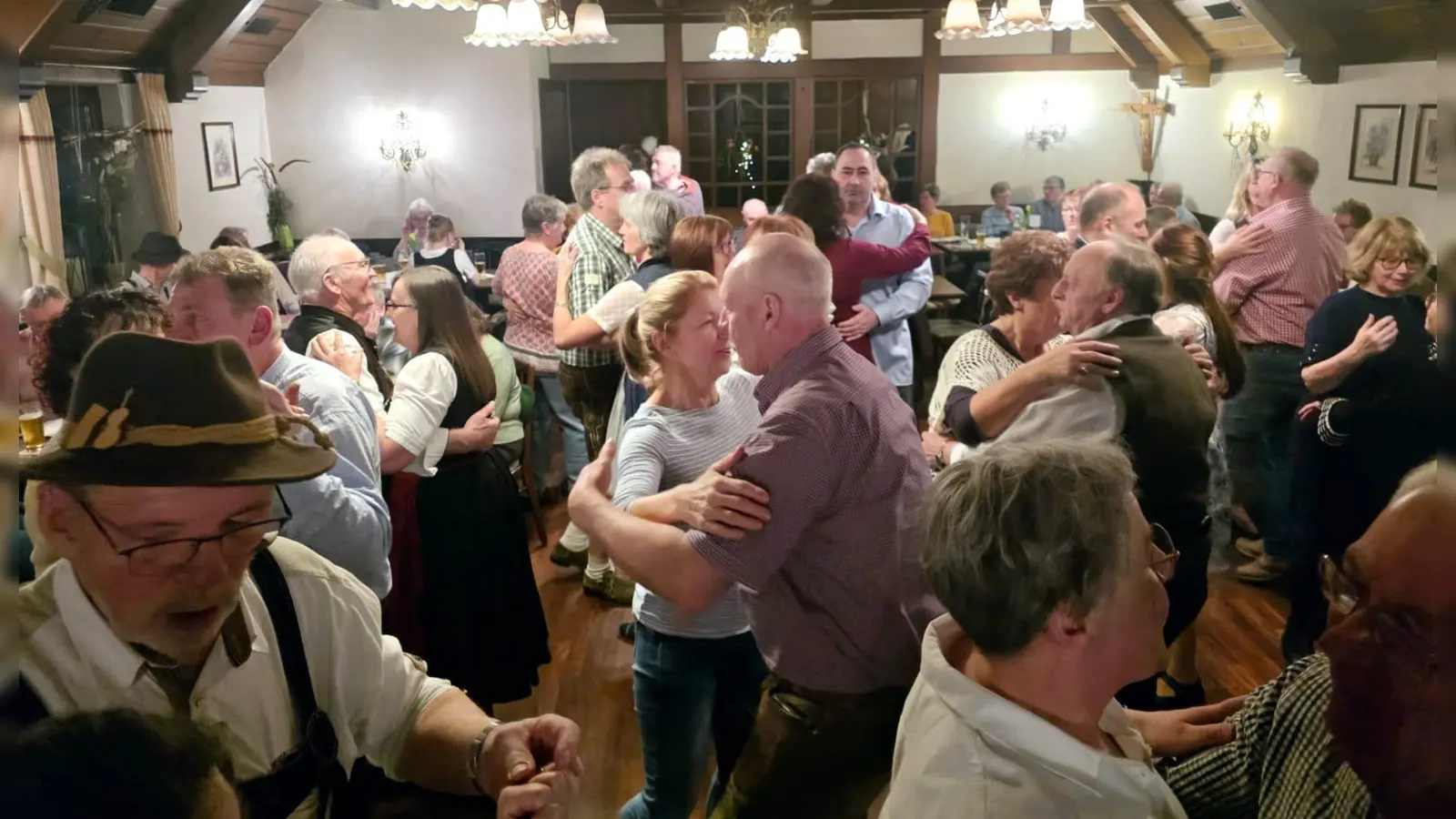 Freude beimTanzen (Bild: Peter Schneeberger)