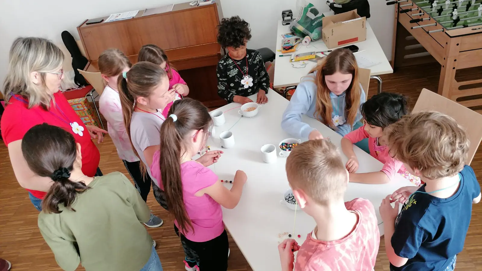Die Kinder brachten sich engagiert beim Weltgebetstag ein.  (Bild: Nicole Blank)