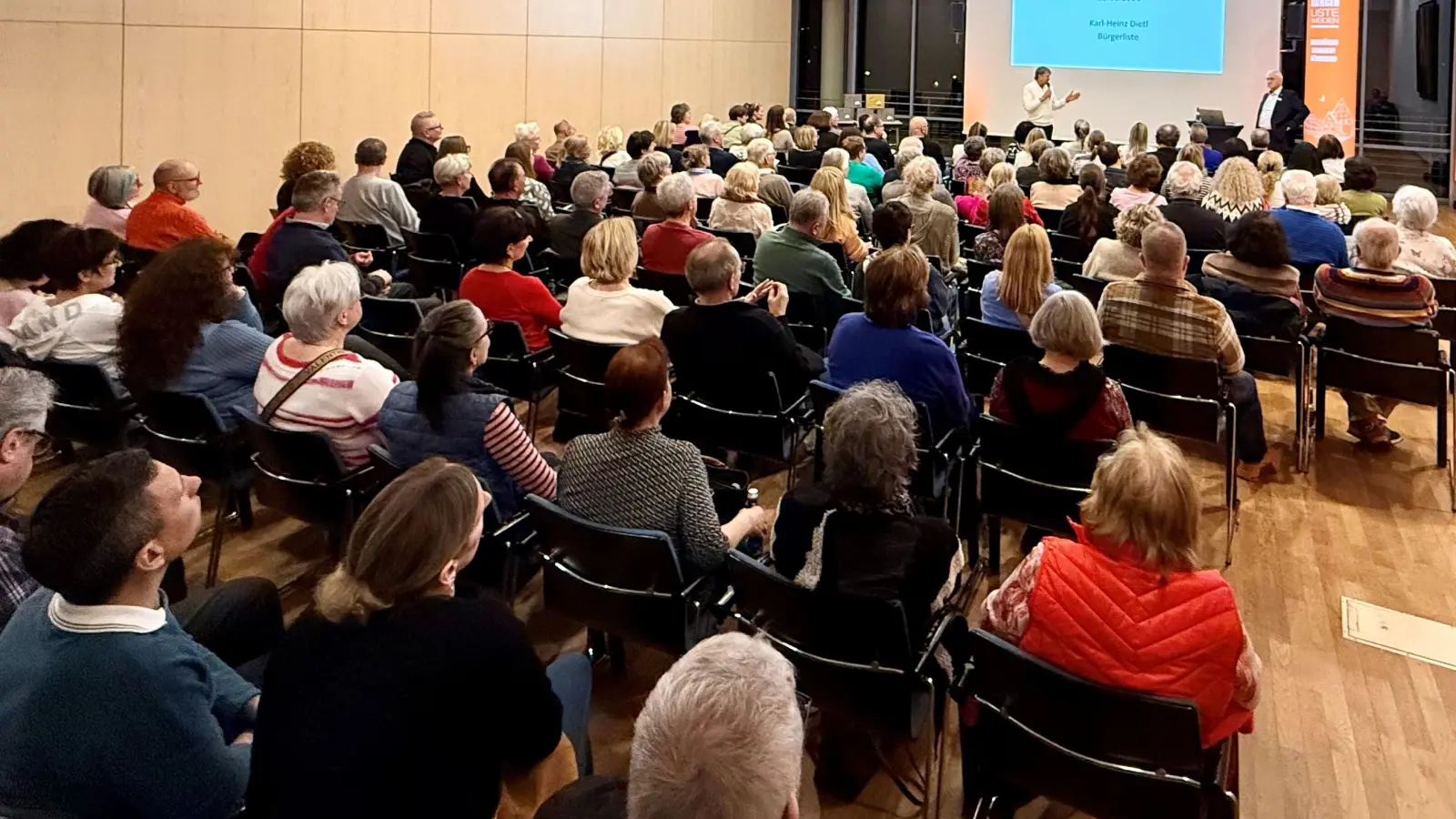 Mit dem Gesundheitsabend „Dein Körper hat Geheimnisse“ setzt die Bürgerliste Weiden ein starkes Zeichen für Prävention. Die Gäste erlebten Vorträge, Checks und Impulse für frühes Hinschauen. (Bild: Jürgen Meyer)