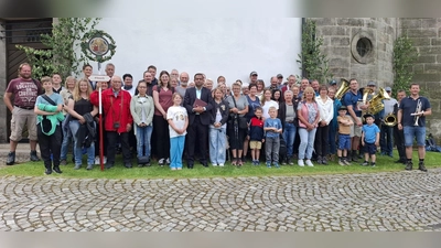 Viele Gläubige pilgerten am Dreifaltigkeitssonntag zum Armesberg. (Bild: Josef Söllner)