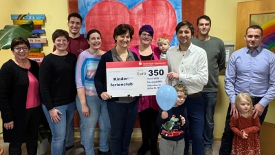 Spendenübergabe. (Bild: Jessica Dagner)