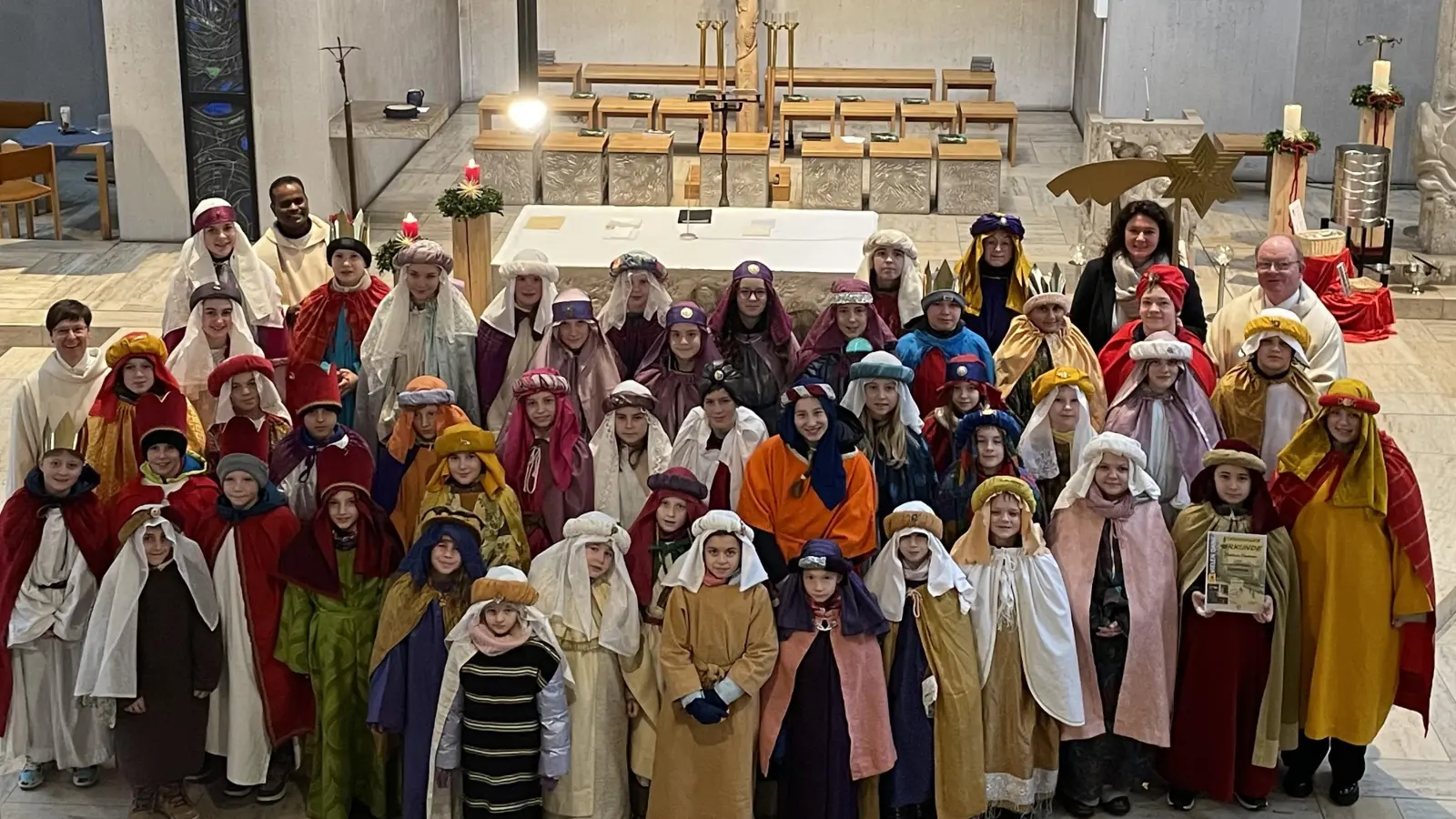 Mitwirkende der Sternsinger-Aktion 2026. (Bild: Samuel Heider)