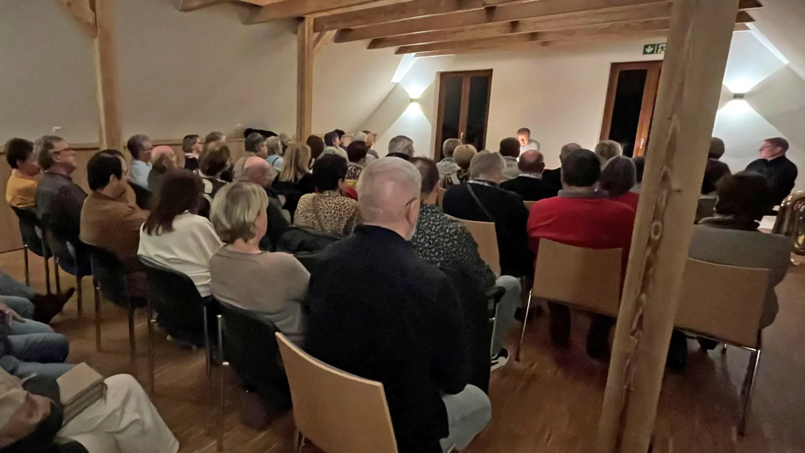 Zoigl Lesung im Cafe „KaffeeZeit - Das Dorfcafe” in Gleiritsch. (Bild: Anton Brand)