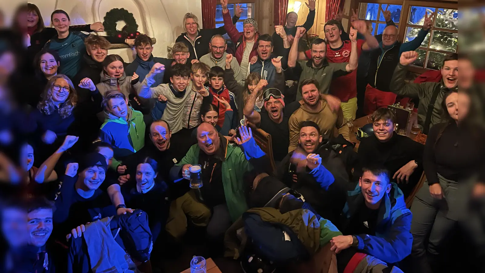 Die Handballer der HC Sulzbach beim Apres-Ski (Bild: Stefan Sehnke)