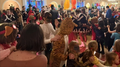 Tolle Stimmung beim Kinderfasching der Freien Wähler/FW-UW Vohenstrauß beim Schloßwirt. (Bild: Martin Gleixner)