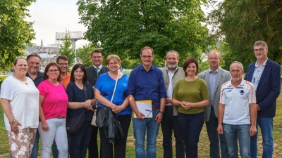 Unter dem Motto „Fraktion vor Ort” überzeugten sich die CSU-Kreisräte von der guten Entwicklung des Campingplatzes und Freibades Perschen.  (Bild: Johanna Schindler)