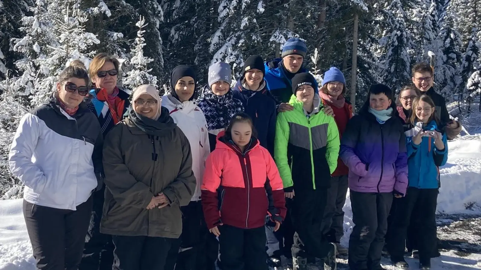 Die Gruppe des Förderzentrums Mitterteich in Österreich (Bild: Klaus Jahn)