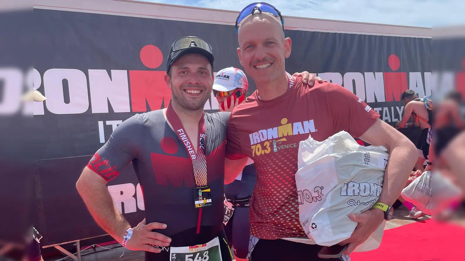 Im Bild links: Michaela Schwägerl, rechts Marco Männl. (Bild: Fabiola Rubenbauer)