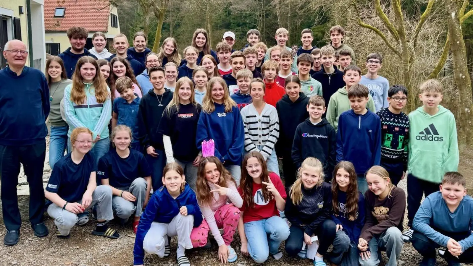 Gruppenfoto am Jugendlandheim Grimmerthal. (Bild: Thomas Held)