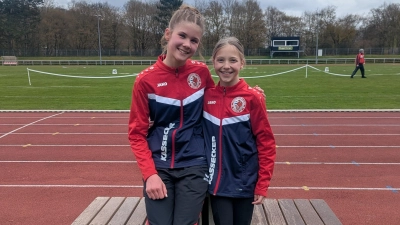 Evi Bauer und Pia Kießling vom TB Jahn Wiesau  (Bild: Sabine Schnurrer)