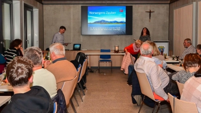 WeinLeseAbend der Bücherei Friedenfels. (Bild: Siegfried Steinkohl)