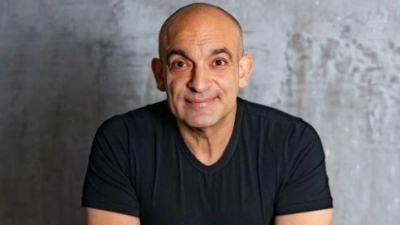 Django Asül tritt mit seinem neuen Programm „Am Ende vorn“ auf. (Bild: Manfred Huber)