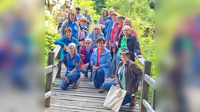 Die Teilnehmer der Steinwaldtour (Bild: Angela Bodensteiner)