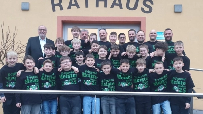 E-Jugend und D-Jugend der DJK Ammerthal (Bild: Thomas Ebi)