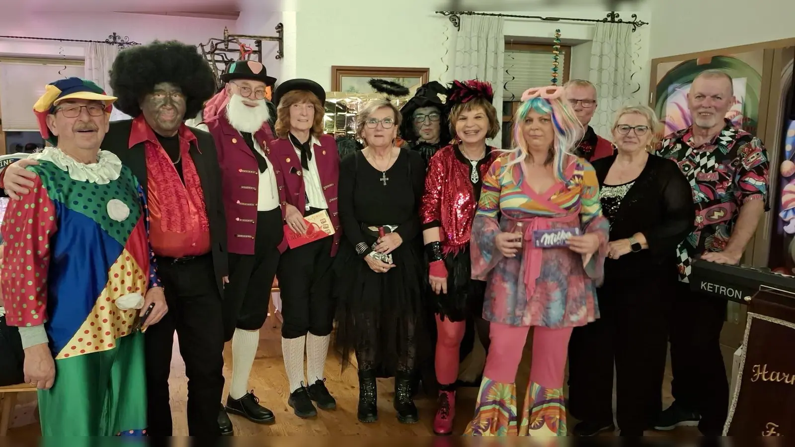 Gewinner der Masken Prämierung. (Bild: Ermer Erna )