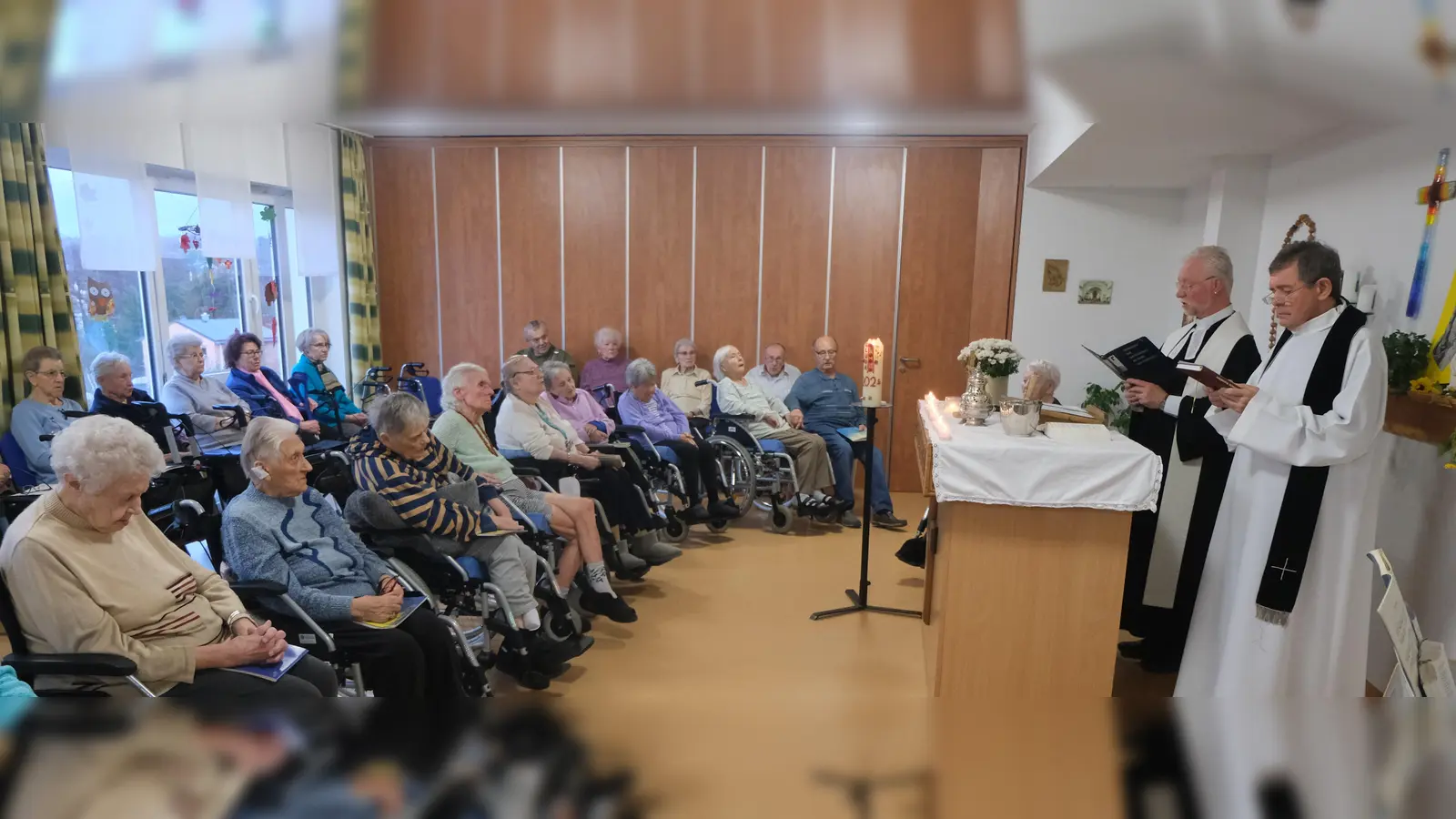 Die ökumenische Andacht. (Bild: Fred Lehner)