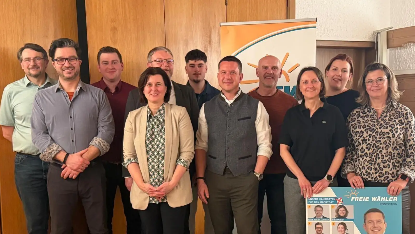 Kandidatinnen und Kandidaten 2026 von links nach rechts: Markus Arnold, Christian Hirsch, Tobias Luber, Doris Lehnerer, Hans Martin Grötsch, Patrick Schedl, Jörk Kaduk, Hans Scheibeck, Pia Braun, Jasmin Seidel-Kreuzer, Silke Pirner, es fehlt Robert Wedel. (Bild: Alfred Borst)