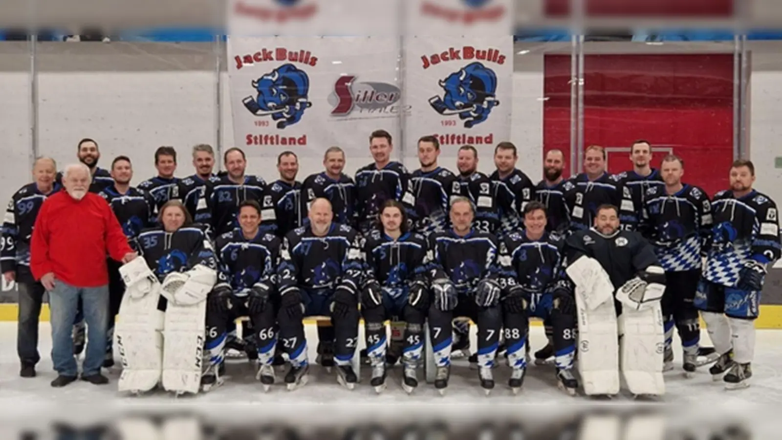 Jack Bulls Mitterteich laden zum Eishockey-Turnier nach Mitterteich ein.  (Bild: Christian Gleißner )