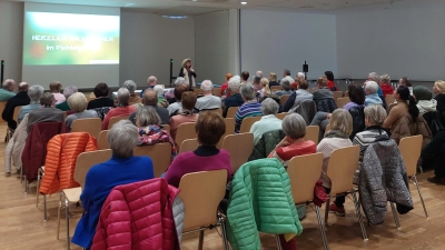 Interessanter Vortrag über „Streifzüge durch das Fichtelgebirge”.  (Bild: Birgit Schelter)