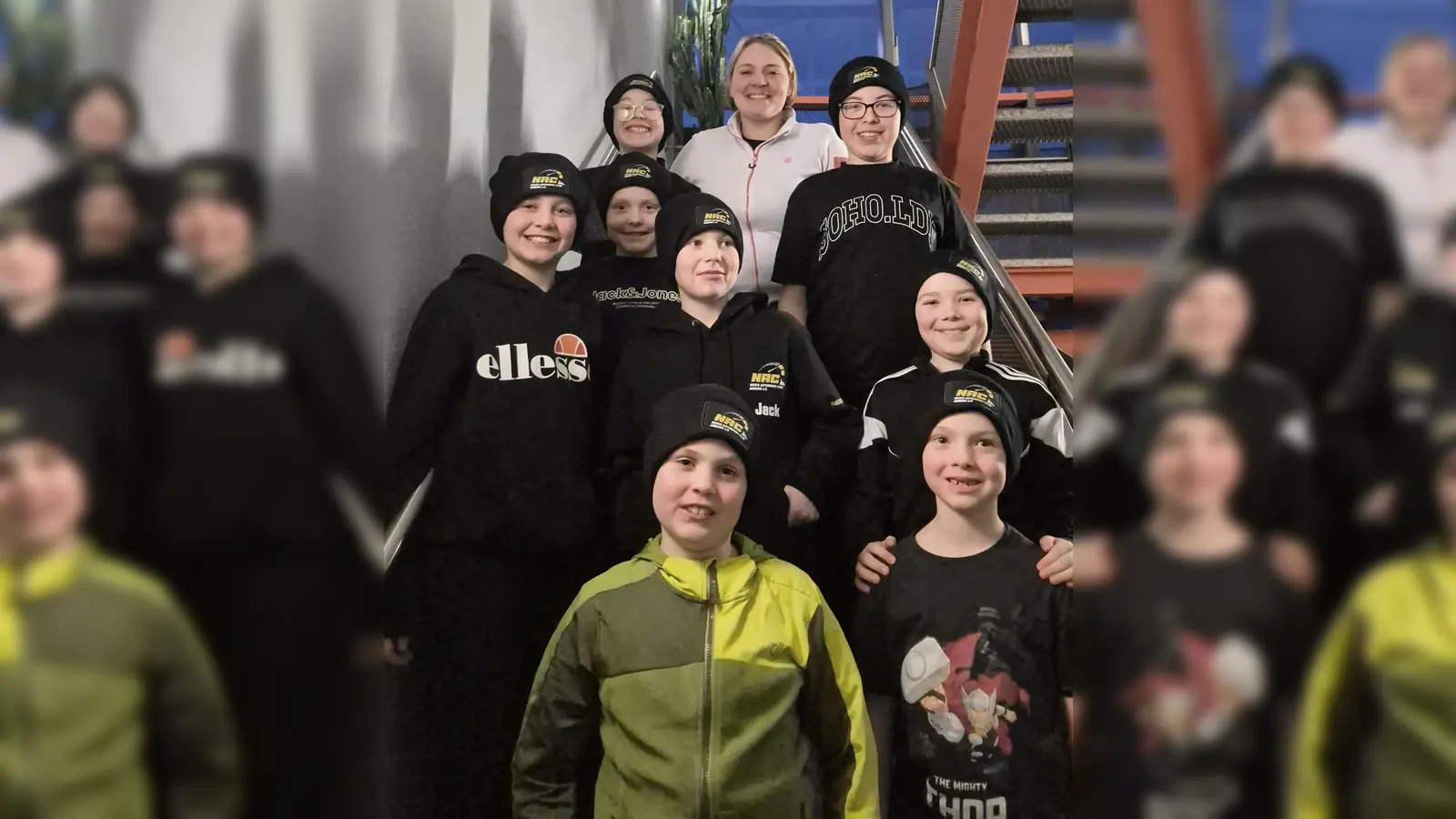 Nachwuchs mit 1. Vorstand Anja Gebhard, ohne Scheerer-Brüder (Bild: Holger Reuster)