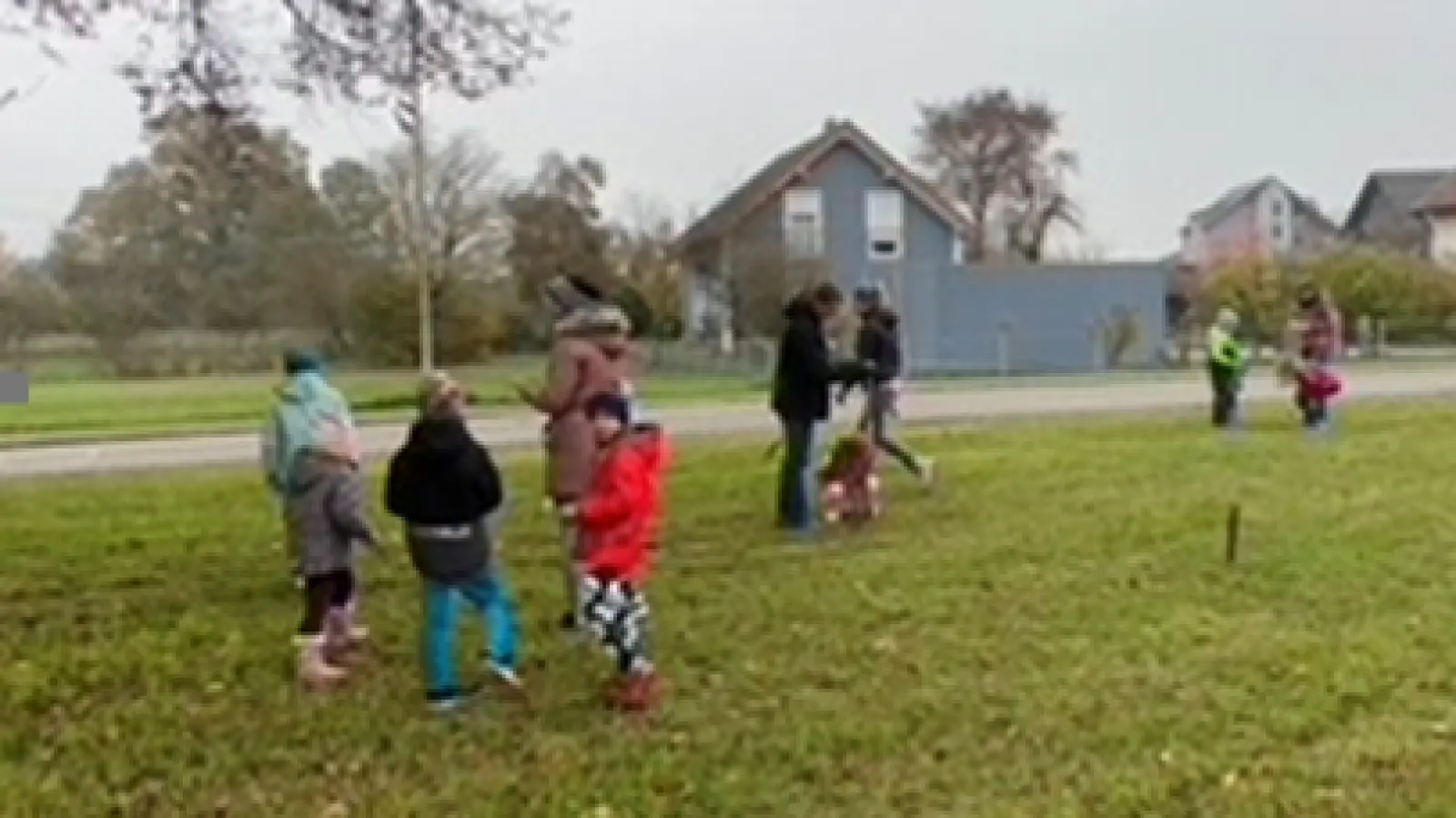 Teilnehmer der Pflanzaktion  (Bild: Maria Schießlbauer)