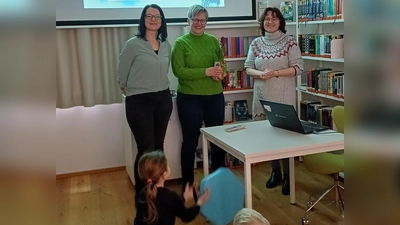 Das Team bedankte sich bei Christine Renner (Mitte). (Bild: Mareike Linhardt)