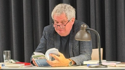 Johannes Wilkes stellte in der Stadelreihe seine Bücher vor.  (Bild: Jörk Kaduk)