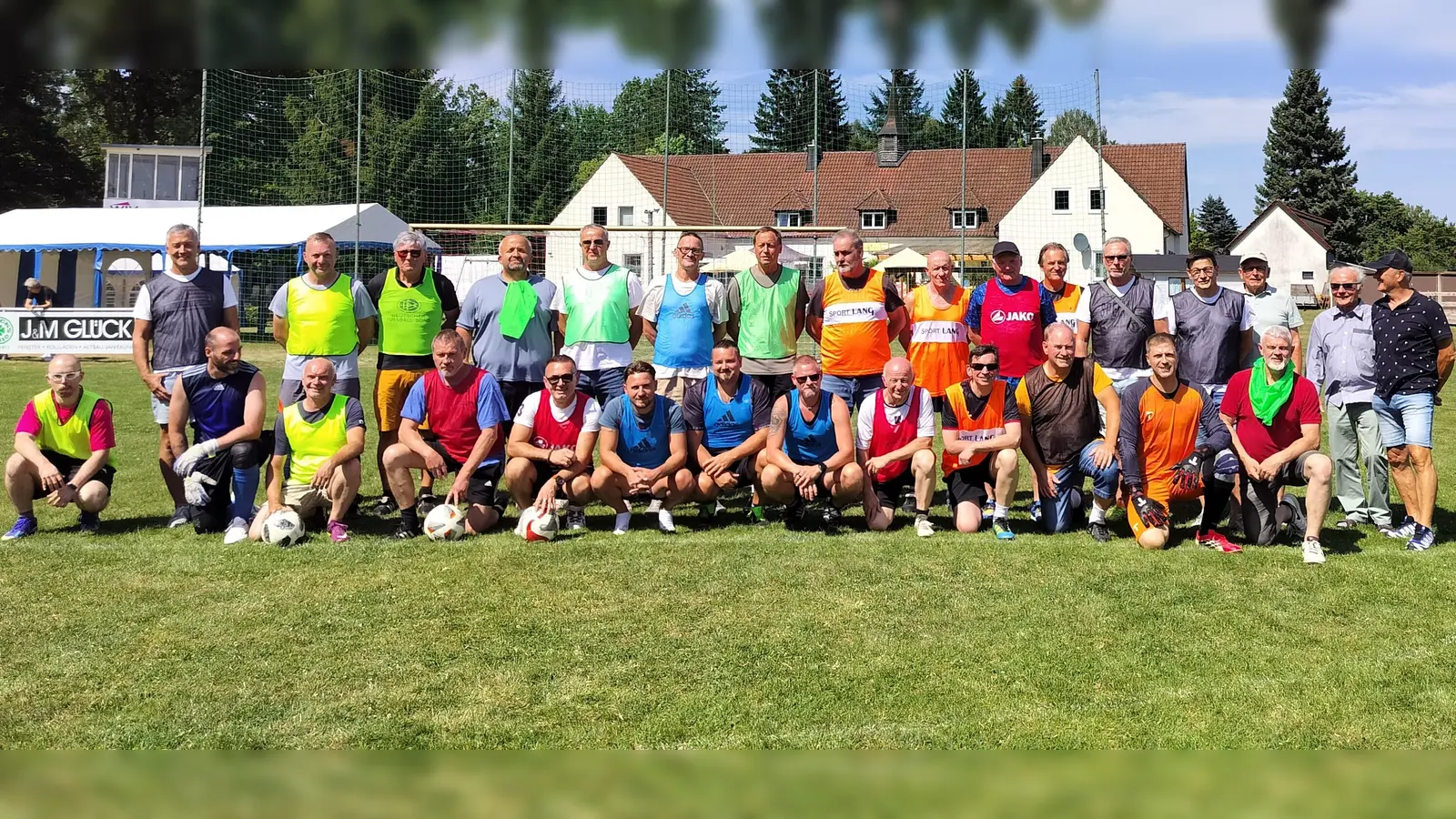 Gruppenfoto der Legenden. (Bild: Harald Biersack)