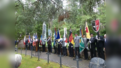 Hohen Erlebniswert hatte die Teilnahme an der deutsch-französischen Gedenkveranstaltung Bärenstall/Wettstein im Elsass. (Bild: Walther Hermann)