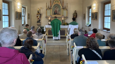 Gottesdienst mit Segnung des Axtbeils des Heiligen Wolfgangs. (Bild: Roman Melzner)