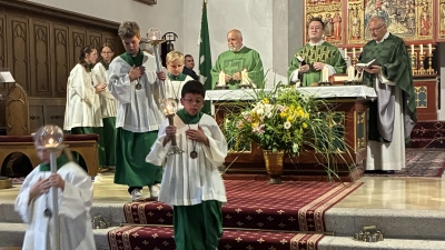 Festgottesdienst anlässlich der Verabschiedung von H. H. Kaplan Herr Alexander. (Bild: Irina Weiß )
