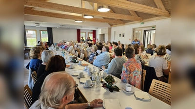 Kirwa feiern in Gemeinschaft. (Bild: Gabriele Buchbinder)