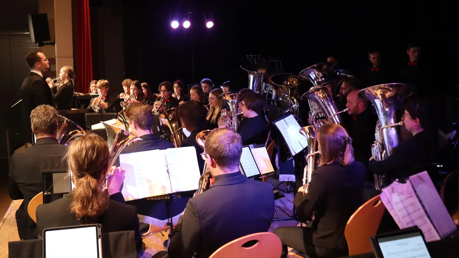Das Gastorchester „Evolution Brass” in Aktion. (Bild: Sebastian Lindner)