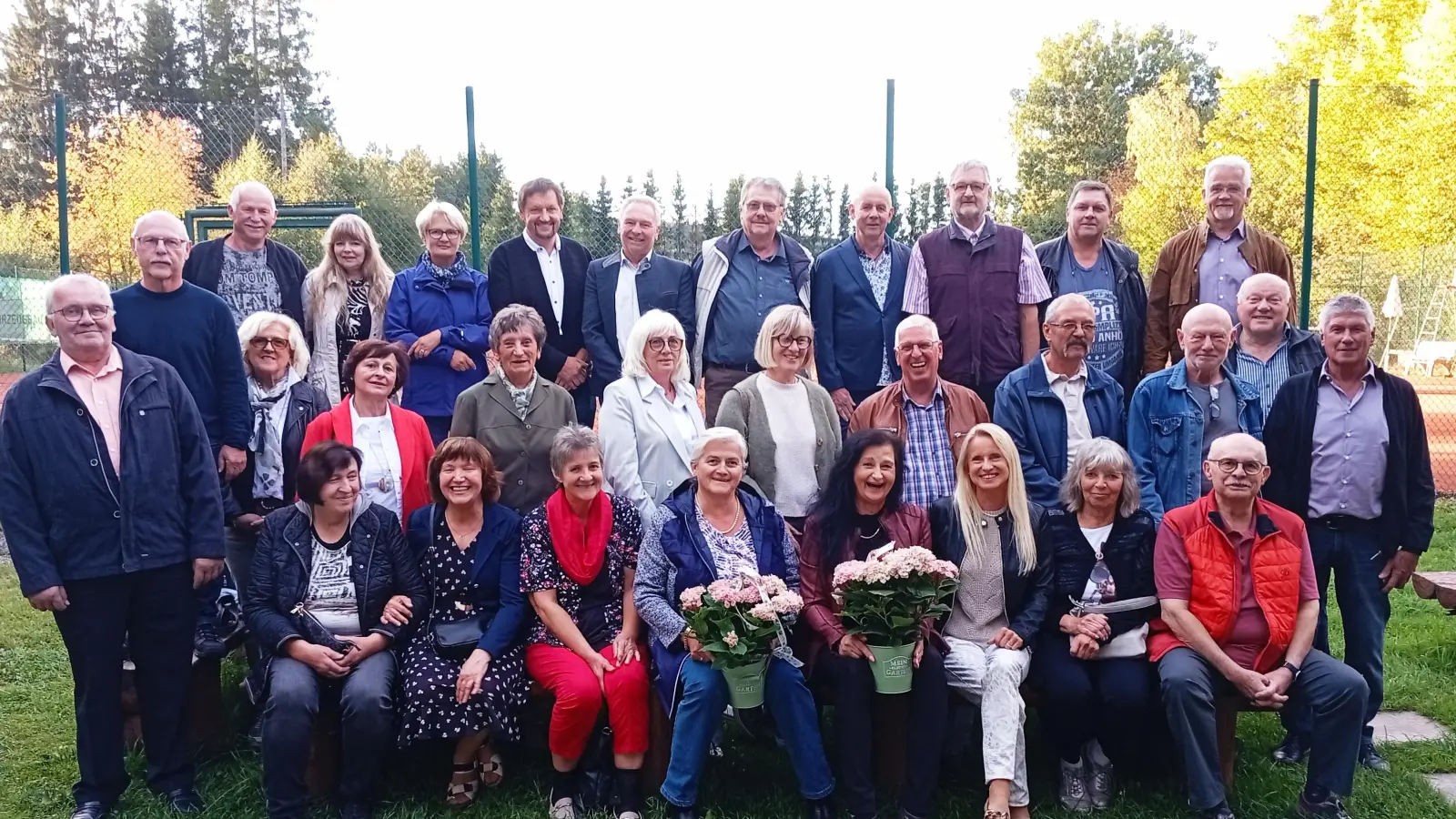 Die Schüler des Jahrgangs 1958/59 (Bild: Oswald Zintl)