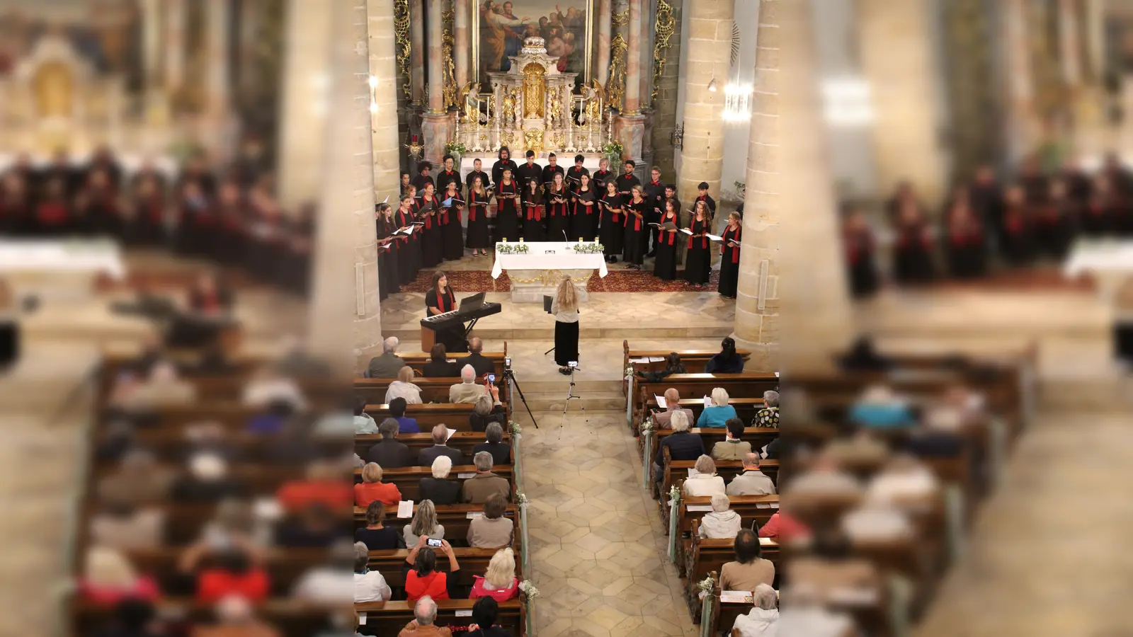 Bereits vor zwei Jahren gab der griechische Kammerchor aus Thessaloniki ein Konzert in Kemnath im Rahmen des 73. Festivals junger Künstler. (Bild: Carolin Böckl)
