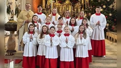 Neue Ministranten in der Pfarrei Mariä Himmelfahrt. (Bild: Monika Schirdewahn )