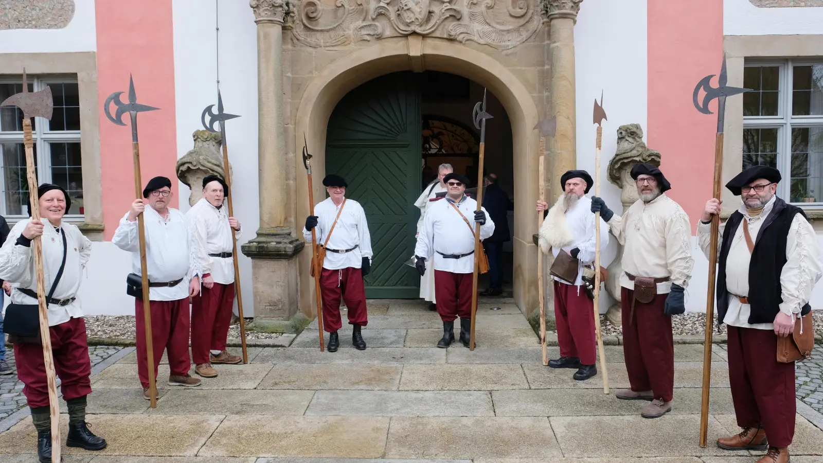 Stes eine Augenweide: Die Klosterwache der KSK. In Action war sie im Vereinsjahr 2024 beim Nordgautag in Grafenwöhr und bei der Großen Erwartung des Klosters Speinshart. (Bild: Robert Dotzauer)