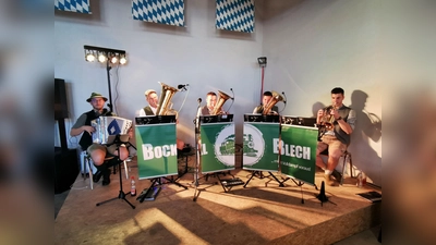 Beste Unterhaltung versprechen die Musiker von Bockl-Blech am Tag des Bieres. (Bild: Karl Ziegler)