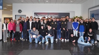 Die Amberger Gruppe beim Besuch von SSV Jahn in Regensburg. (Bild: Alexandra Bauer )