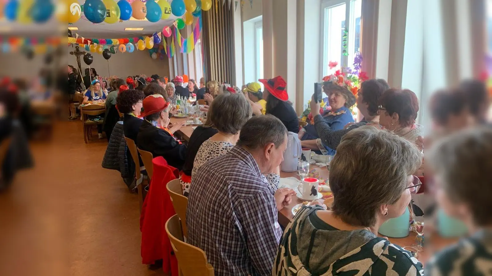 Beim Frauenbund-Frühstück blieb kein Platz leer. (Bild: Gunda Hölzl)